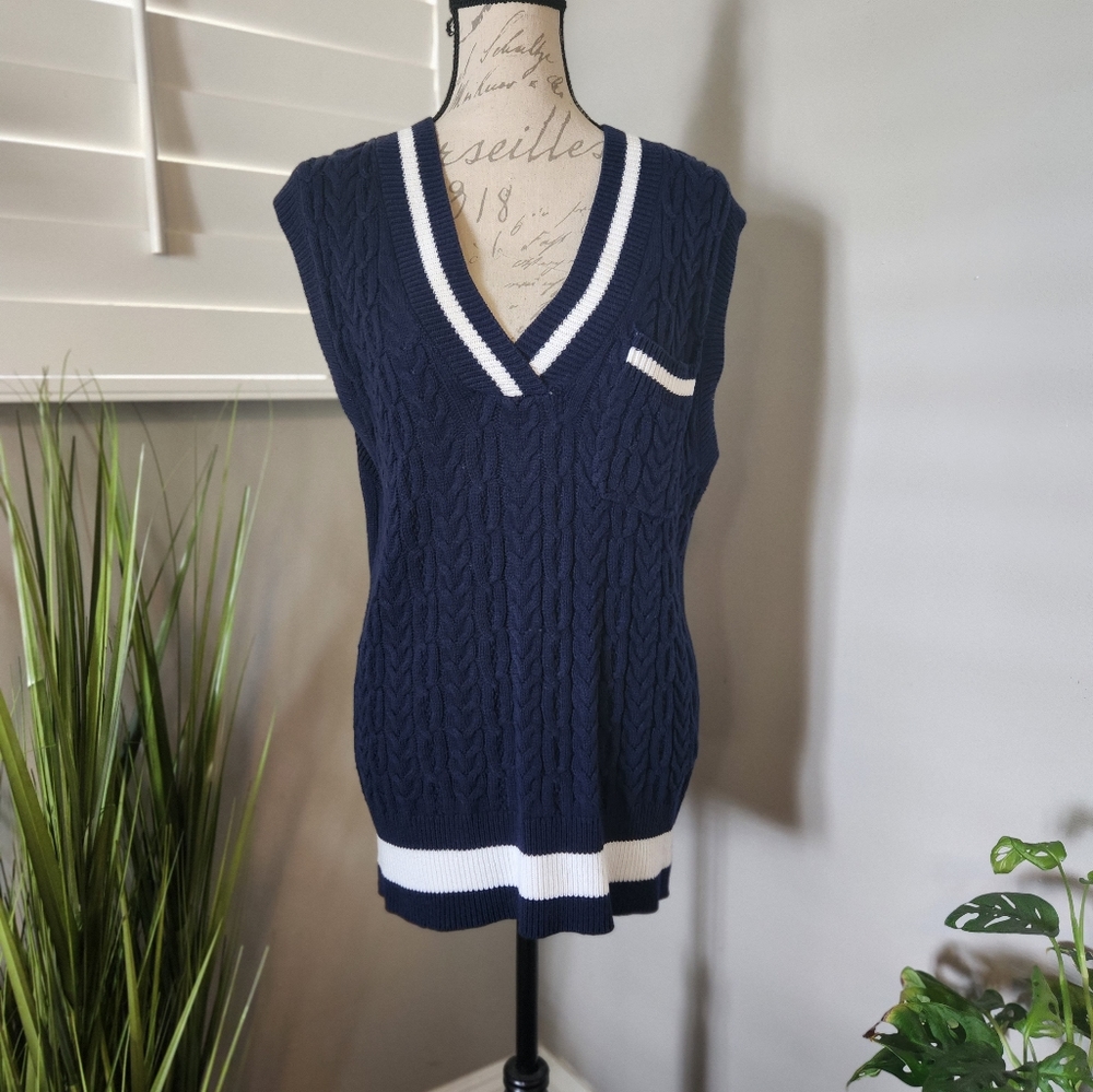 Sweater vest
